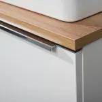 Mereo Mailo, koupelnová skříňka 61 cm, bílá, chrom madlo
