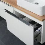 Mereo Mailo, koupelnová skříňka s umyvadlem z litého mramoru 121 cm, bílá, chrom madlo